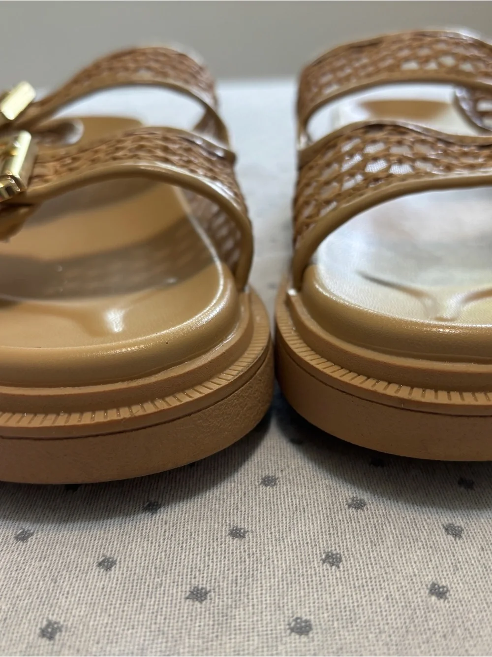 Banana Republic NWOT! Tan Woven Birkenstock Type Slide Sandals Never Worn